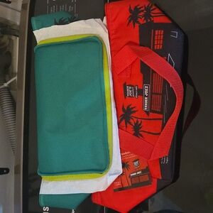 🛍️ TRADER JOE’S Red And Green MINI COOLER BAGS